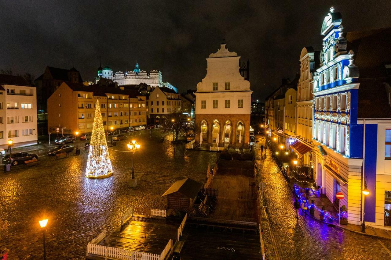 Apartment Rynek Sienny 1 *